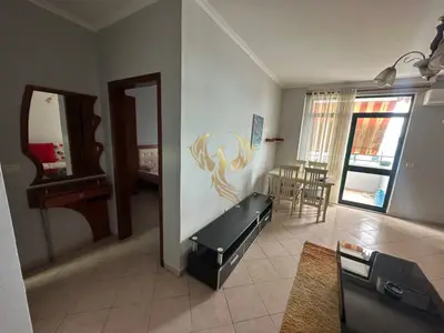 Apartament 1+1 me qera në Bulevardi Bajram Curri, Tiranë, 60 m². Foto 2 nga 4