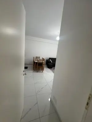 Apartament 2+1 me qera në Kompleksi BUSHGJOKA, Kamëz, 82 m². Foto 4 nga 8