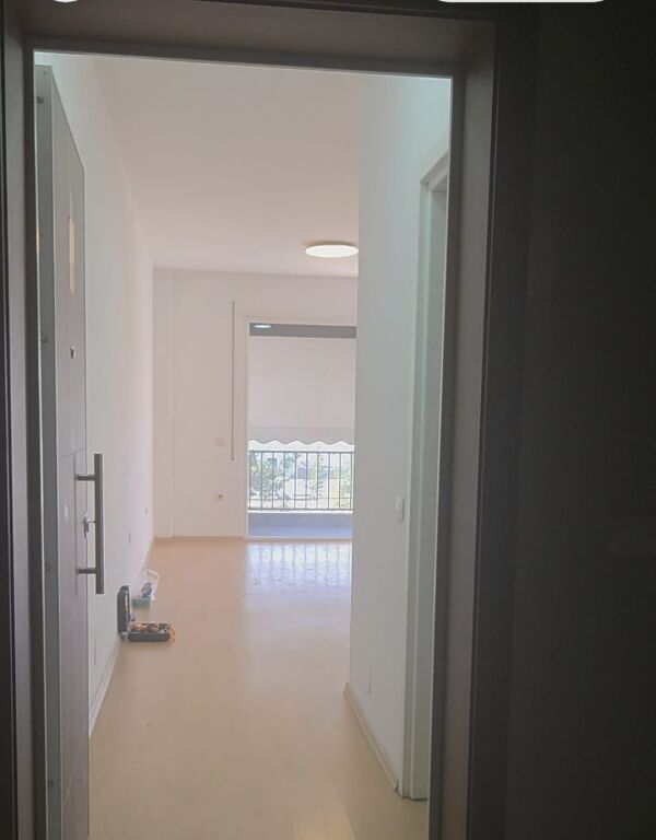 Commercial space for rent in Rruga 5 Maji, Tirana, 70 m². Photo 2 of 3