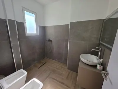 Appartamento in affitto a Lungomare, Valona, 100 m². Foto 6 di 9