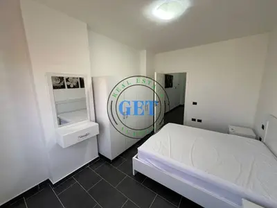 Appartamento 1+1 in affitto a Rruga Rrota e Kuqe, Durazzo, 70 m². Foto 5 di 10