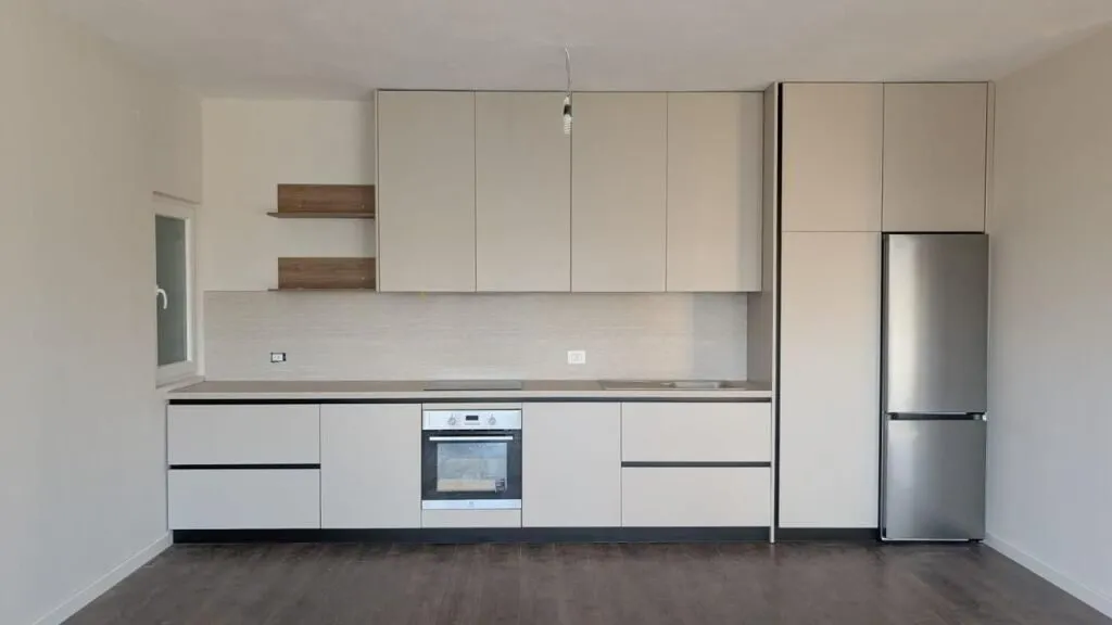 Appartamento 2+1 in affitto a Rruga Jordan Misja, Tirana, 100 m². Foto 1 di 5