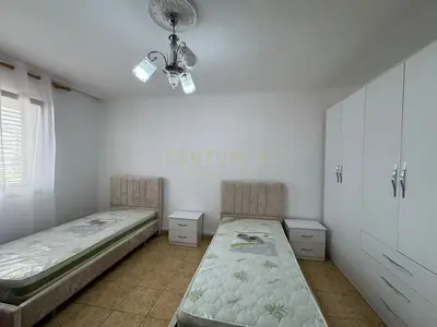 Apartment 2+1 for rent in Spitali Ushtarak, Tirana, 102 m². Photo 7 of 12