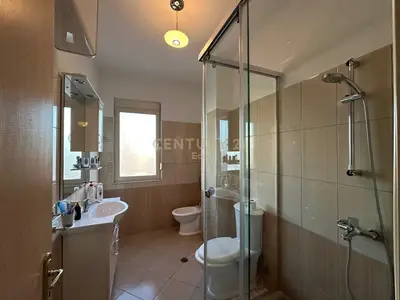 Apartment 2+1 for rent in Qendër, Durrës, 107 m². Photo 2 of 12