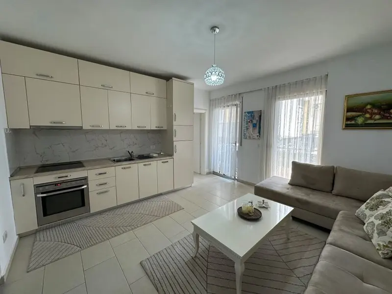 Appartamento 1+1 in affitto a Plazh, Durazzo, 70 m²