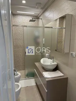 Apartament 2+1 me qera në Komuna e Parisit, Tiranë, 100 m². Foto 4 nga 9