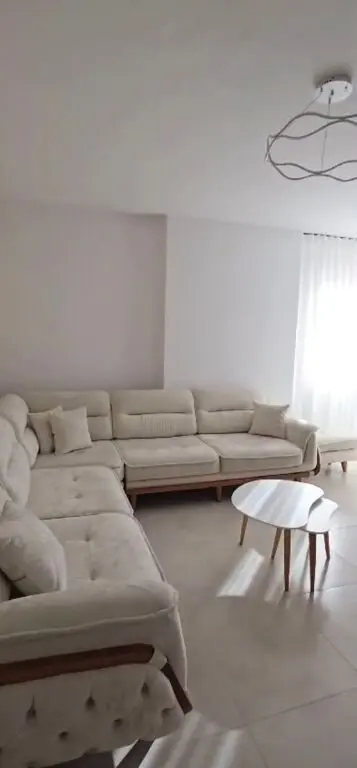 Apartament 2+1 me qera në Golden Park, Tiranë, 85 m²