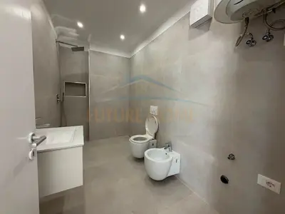 Apartament 2+1 me qera në Ish-URT, Durrës, 87 m². Foto 6 nga 6