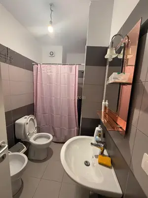 Appartamento 1+1 in affitto ad Astir, Tirana, 85 m². Foto 11 di 12