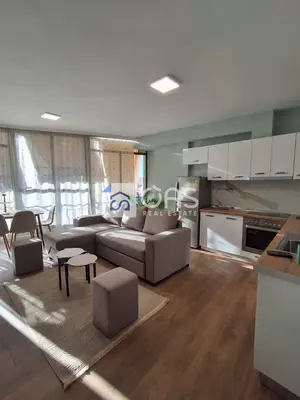 Appartamento 1+1 in affitto a Selvia, Tirana, 70 m². Foto 1 di 6