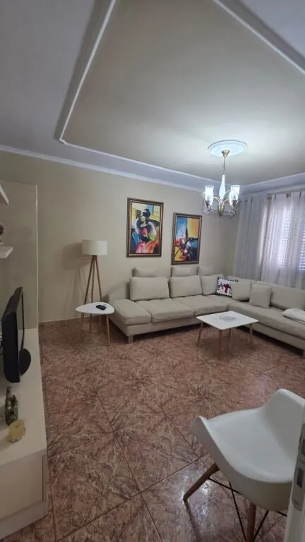 Apartment 2+1 for rent in Porcelan, Tirana, 75 m². Photo 1 of 3