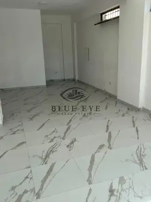 Locale commerciale in affitto a Rruga Marta Buda, Durazzo, 40 m². Foto 2 di 4