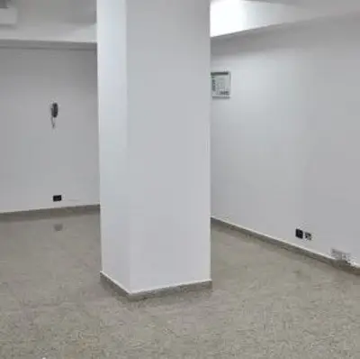 Ufficio in affitto a Sheshi Skënderbej, Tirana, 152 m². Foto 3 di 4