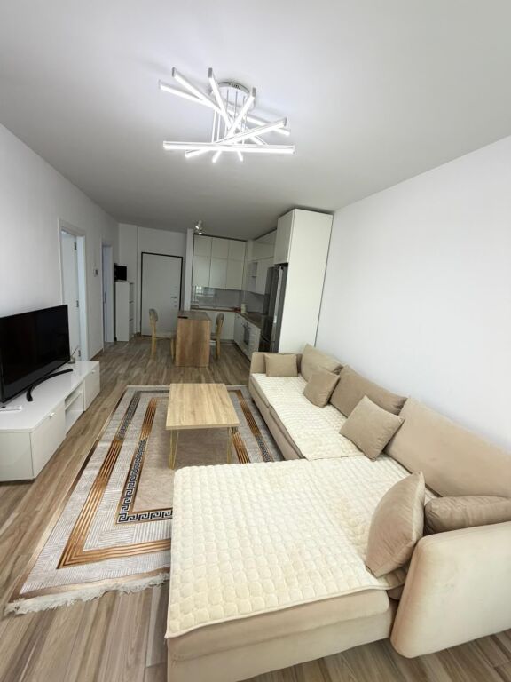 Apartment 1+1 for rent in Porcelan, Tirana, 70 m². Photo 1 of 3