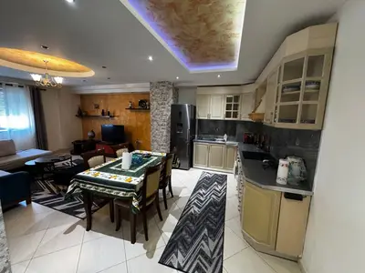 Appartamento 2+1 in affitto ad Ambasador 3, Tirana, 87 m². Foto 3 di 5