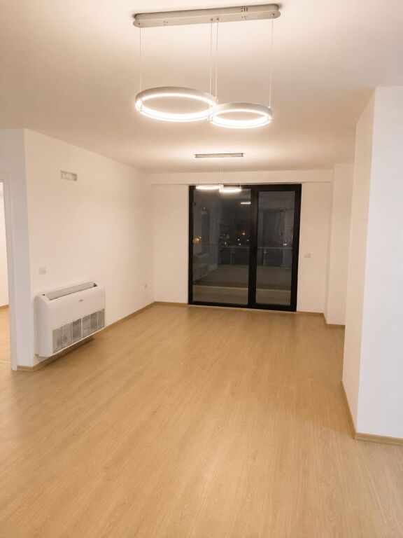 Apartament 3+1 me qera në Ish Fusha e Aviacionit, Tiranë, 100 m²
