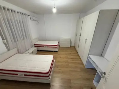 Apartament 2+1 me qera në TEG, Tiranë, 120 m². Foto 3 nga 6