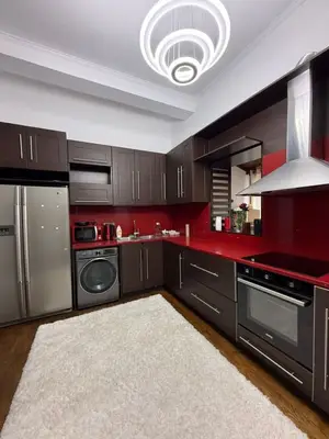 Apartament 2+1 me qera në Rruga e Barrikadave, Tiranë, 120 m². Foto 8 nga 10
