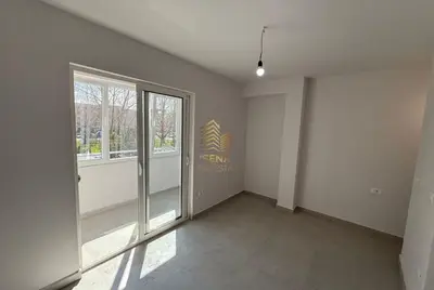 Locale commerciale in affitto a Bulevardi Zhan D’Ark, Tirana, 103 m². Foto 6 di 12