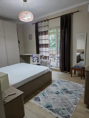 Apartament 2+1 me qera në Rruga Petro Nini Luarasi, Tiranë, 100 m². Foto 9 nga 12