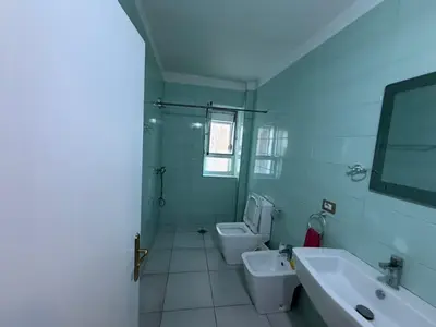 Apartament 2+1 me qera në Muzeu i Dëshmorëve, Durrës, 90 m². Foto 9 nga 9