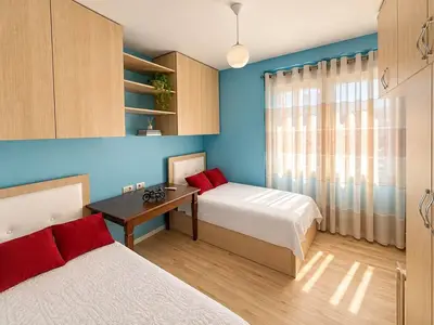 Apartament 2+1 me qera në Golden Park, Tiranë, 95 m². Foto 7 nga 8