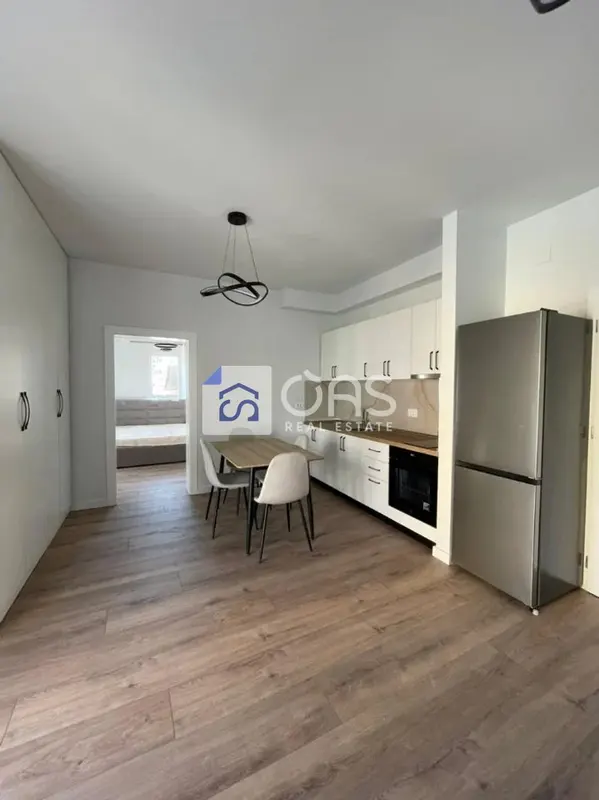 Appartamento 1+1 in affitto a Rruga Deshmoret e Fekenit, Tirana, 60 m²