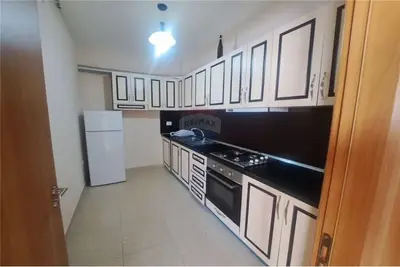Apartament 1+1 me qera në Rruga Fejzo Mema, Vlorë, 70 m². Foto 10 nga 12
