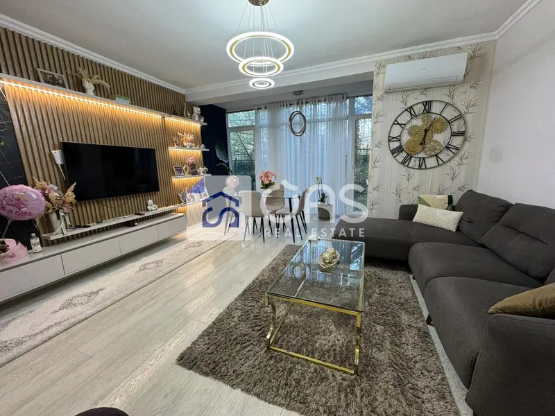 Appartamento 2+1 in affitto a Kopshti Botanik, Tirana, 100 m²