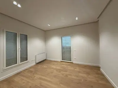 Vilë me qera në Rruga e Elbasanit, Tiranë, 400 m². Foto 2 nga 4