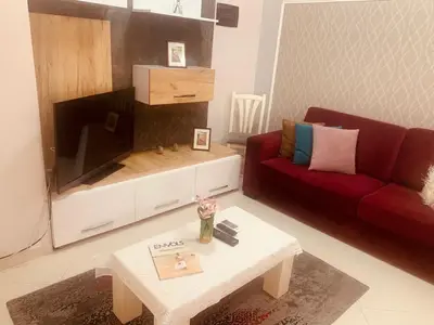Vilë 1+1 me qera në Rruga e Kavajës, Tiranë, 50 m². Foto 7 nga 11