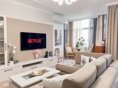 Apartament 3+1 me qera në Ish Ekspozita, Tiranë, 105 m². Foto 2 nga 7