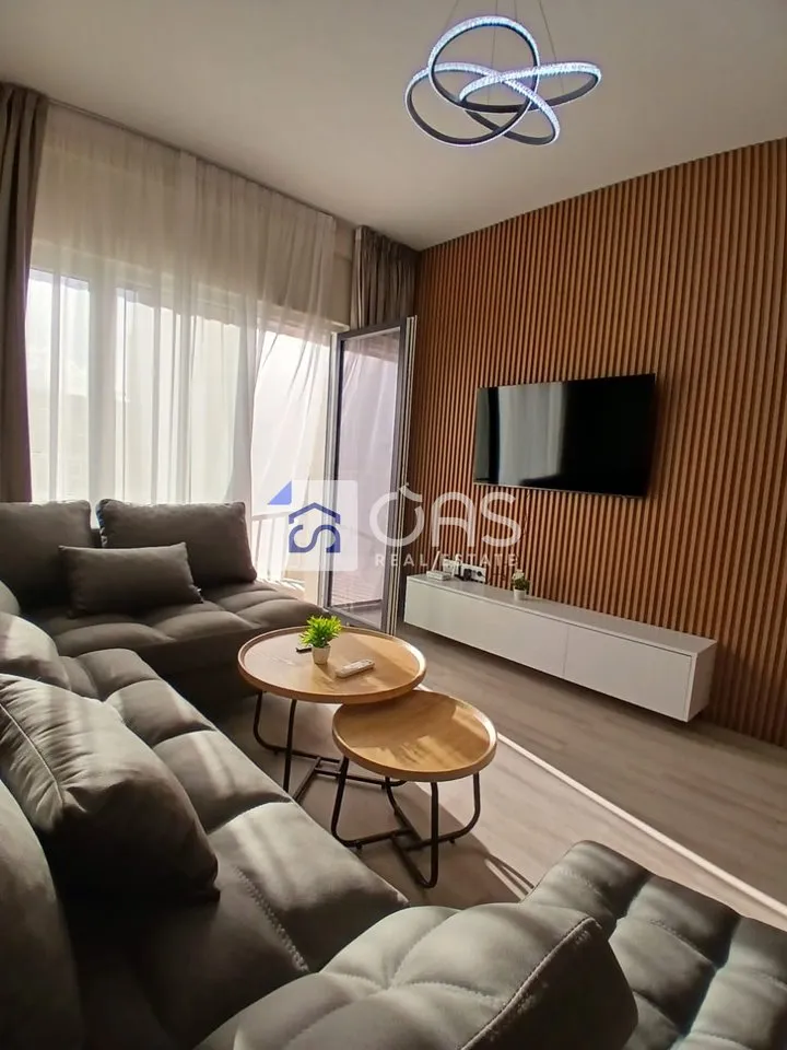 Appartamento 2+1 in affitto a Zogu i Zi, Tirana, 71 m². Foto 1 di 8