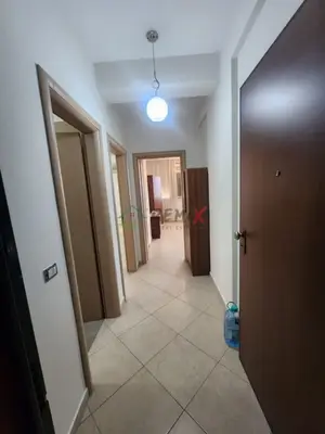 Apartment 1+1 for rent in Rruga Mujo Ulqinaku, Durrës, 60 m². Photo 7 of 8