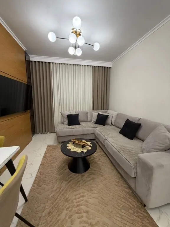 Apartment 2+1 for rent in Golden Park, Tirana, 95 m². Photo 1 of 8