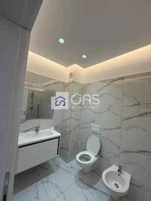 Apartament 1+1 me qera në Zogu i Zi, Tiranë, 78 m². Foto 3 nga 5