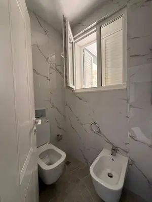 Villa in affitto a Mjull Bathore, Tirana, 424 m². Foto 6 di 12