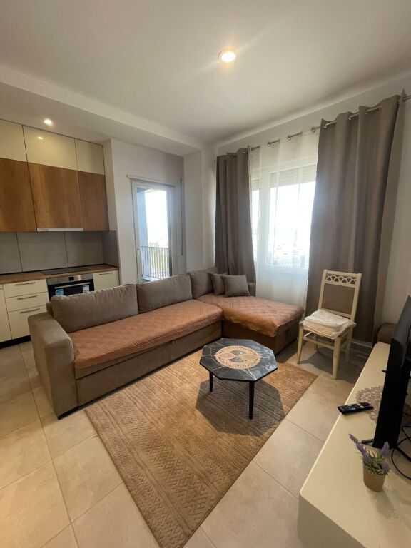 Apartment 1+1 for rent in Pallati me Shigjeta, Tirana, 70 m². Photo 2 of 3