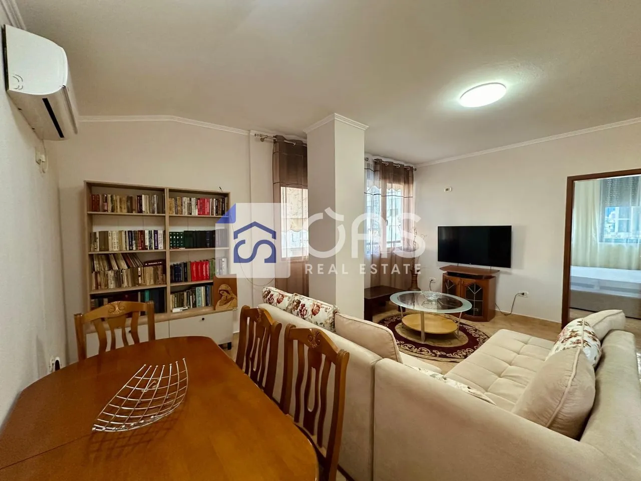 Apartment 2+1 for rent in Rruga e Dibrës, Tirana, 85 m². Photo 1 of 12