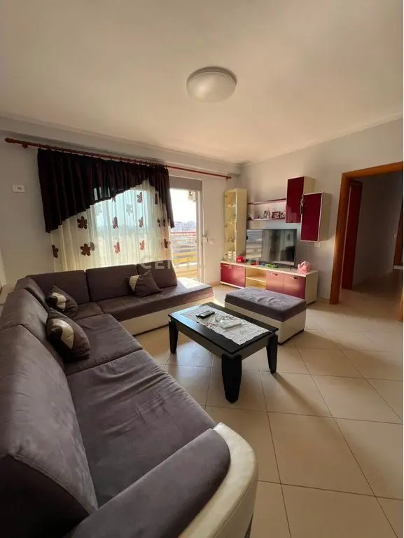 Apartament 2+1 me qera në Ish Rajoni i Policisë, Durrës, 125 m²