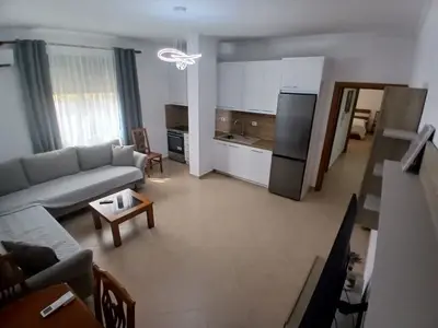 Apartament 2+1 me qera në Kodra e Diellit, Tiranë, 93 m². Foto 5 nga 8