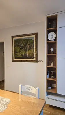 Apartament 1+1 me qera në Toptani, Tiranë, 77 m². Foto 3 nga 9