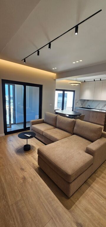 Appartamento 2+1 in affitto a Kodra e Diellit, Tirana, 100 m². Foto 1 di 3