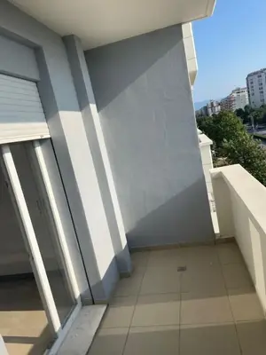 Apartament 2+1 me qera në Transballkanike, Vlorë, 95 m². Foto 11 nga 12