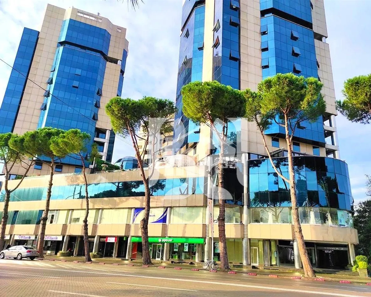 Ufficio in affitto a Kullat Binjake, Tirana, 94 m². Foto 1 di 12