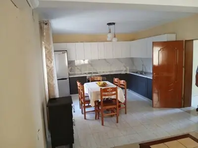 Apartment 1+1 for rent in Spitali Ushtarak, Tirana, 120 m². Photo 5 of 6