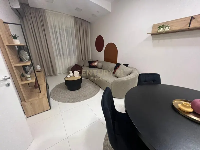 Appartamento 1+1 in affitto a Bulevardi Bajram Curri, Tirana, 38 m²