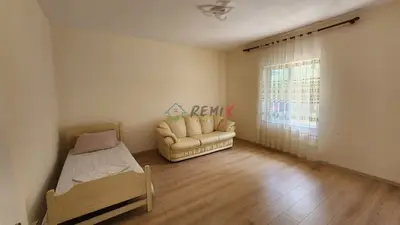 Vilë 2+1 me qera në Rruga Vellazerimi, Durrës, 100 m². Foto 4 nga 12