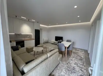 Shtëpi private 2+1 me qera në Xhamia Sauk i Vjetër, Tiranë, 70 m². Foto 5 nga 5