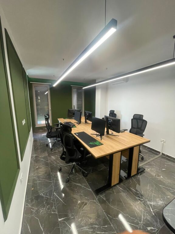 Office for rent in Zogu i Zi, Tirana, 75 m²